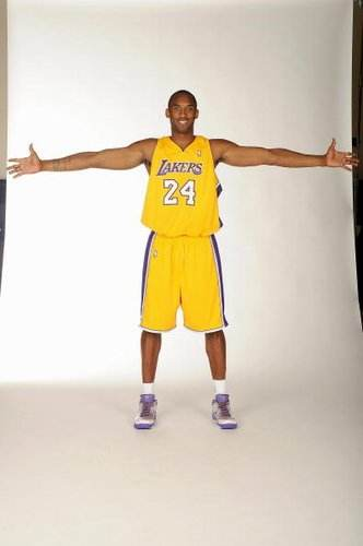 伊涅斯塔：尽管我进球不多，但对自己进的那些球感到非常满意（伊涅斯塔：进球不多，但对每一个进球都很满意）